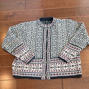Patterned Women's Sweater - Black and White